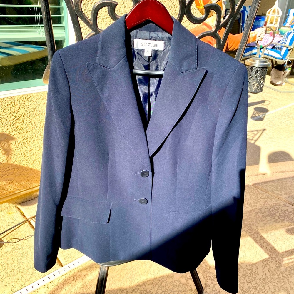 Elegant navy suit jacket